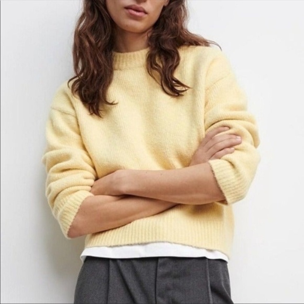 ZARA Yellow Knit Sweater BNWOT